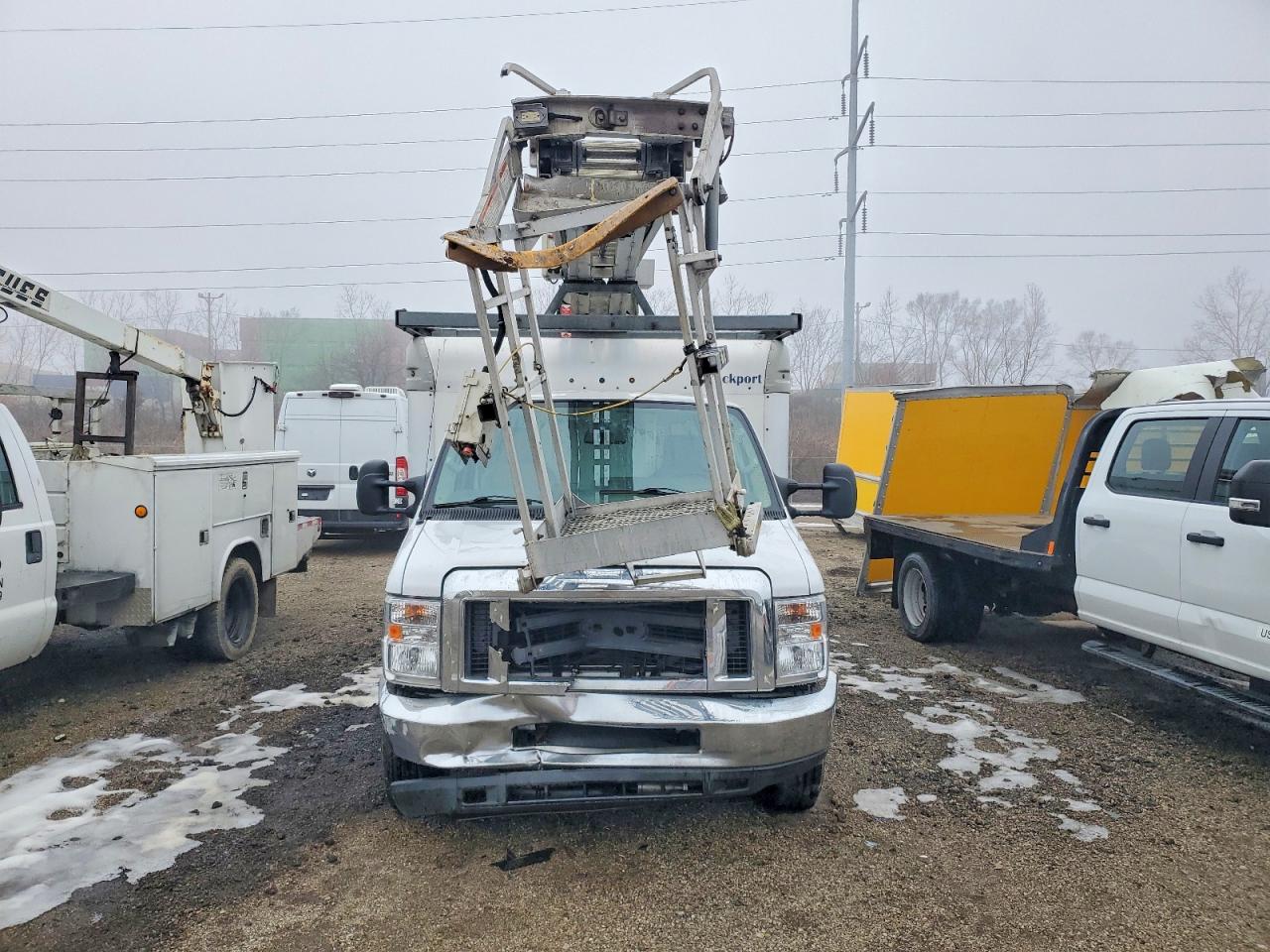 Ford Econoline E350 Super Duty Van