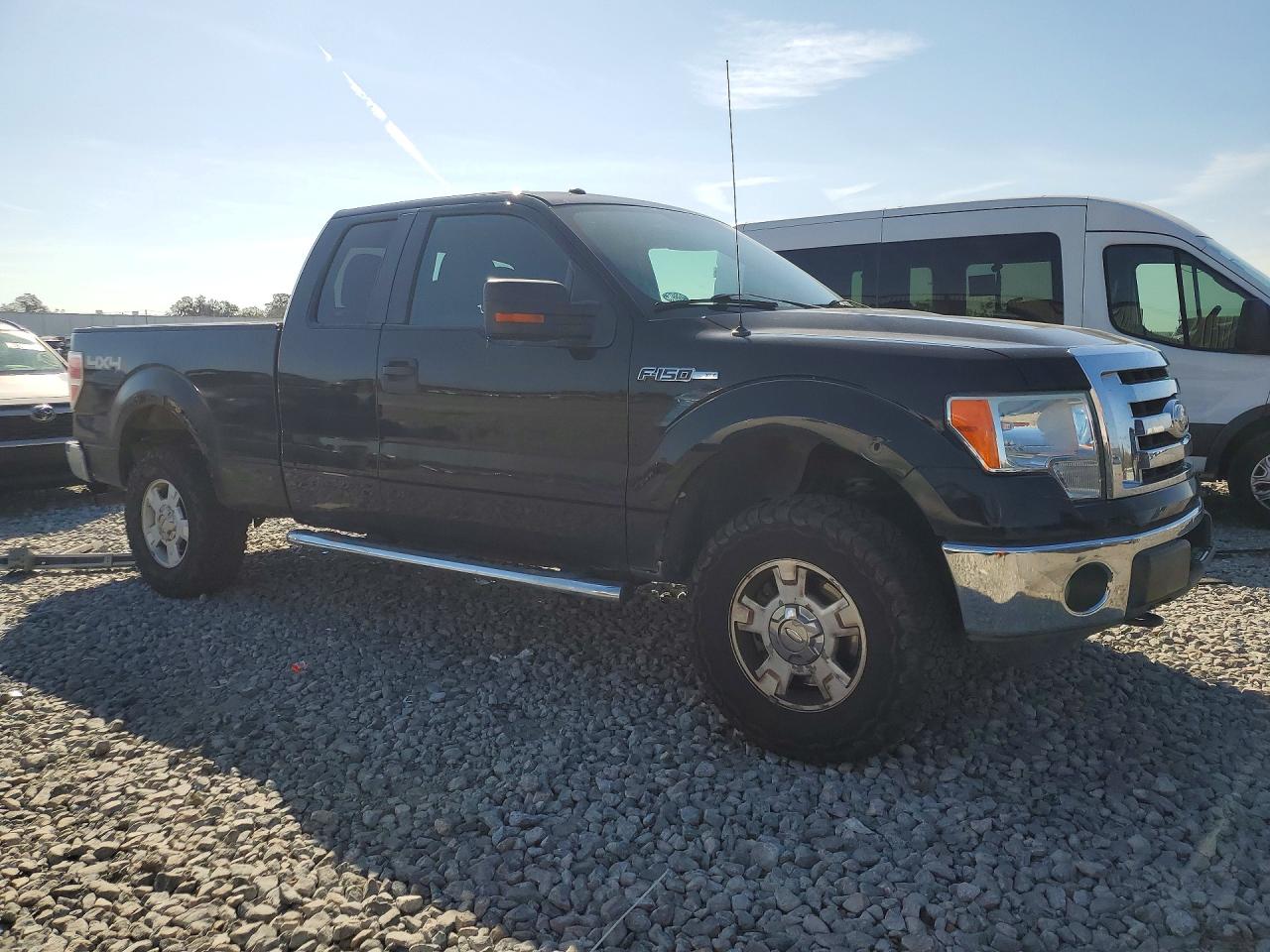 Ford F-150 Super Cab