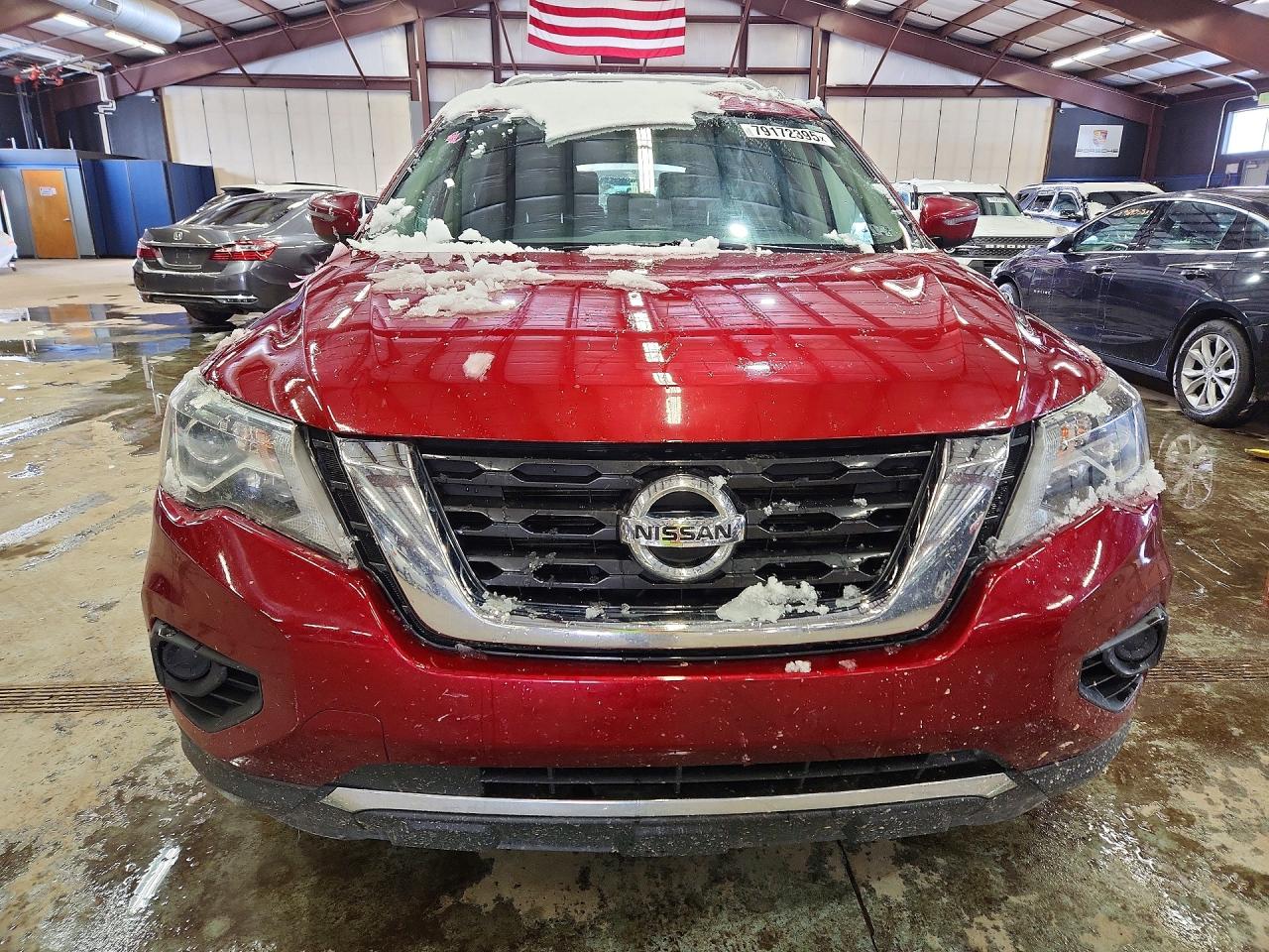 Nissan Pathfinder S
