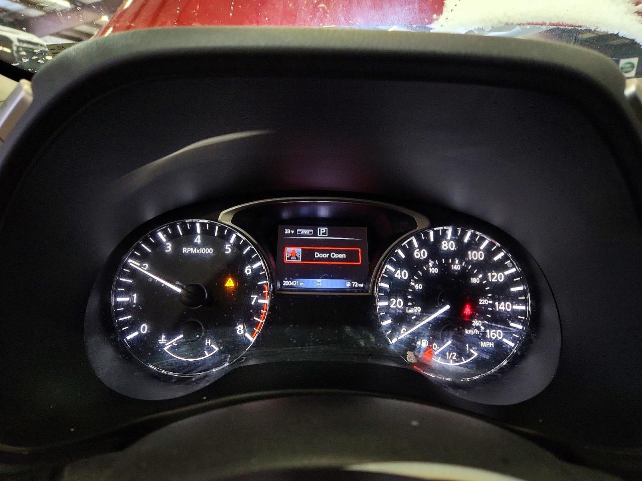 Nissan Pathfinder S