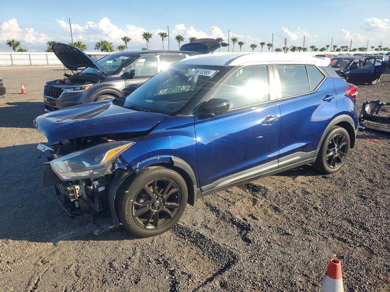 Salvage Nissan Kicks Image