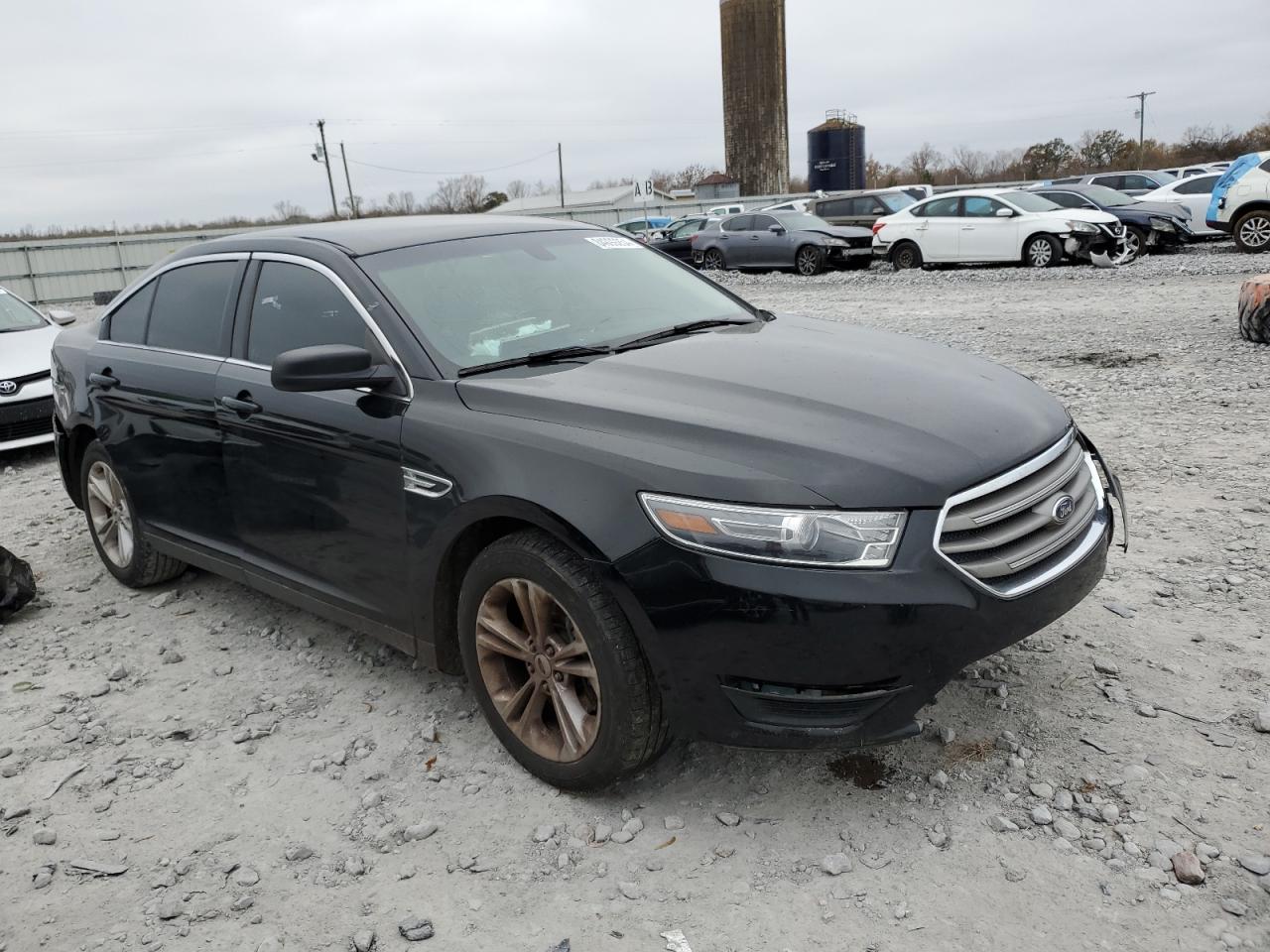 Ford Taurus Se
