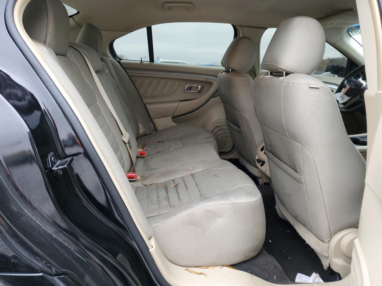 Ford Taurus Se