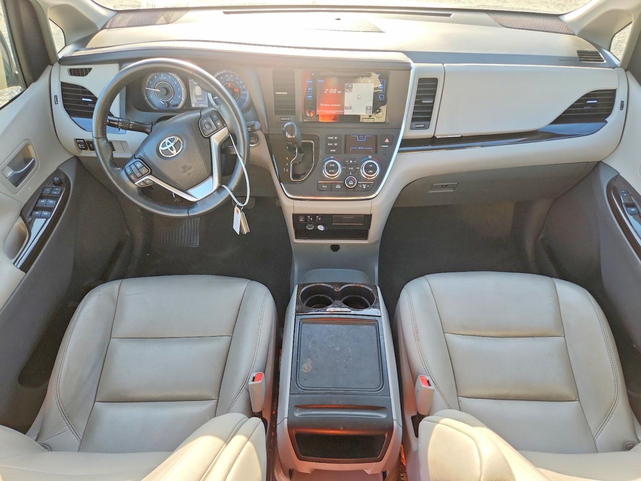 Toyota Sienna Xle