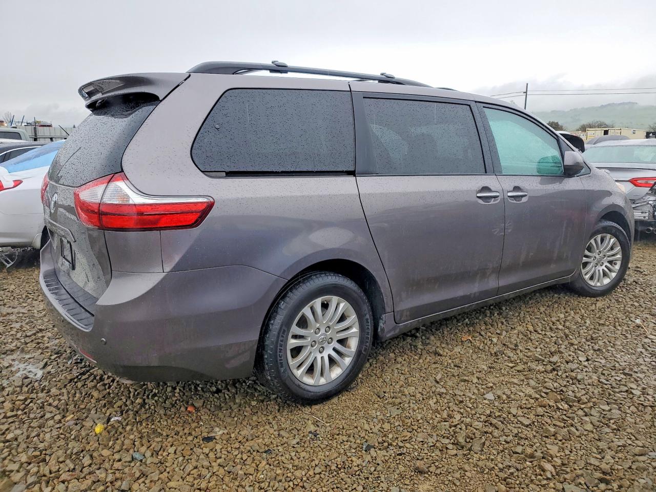 Toyota Sienna Xle