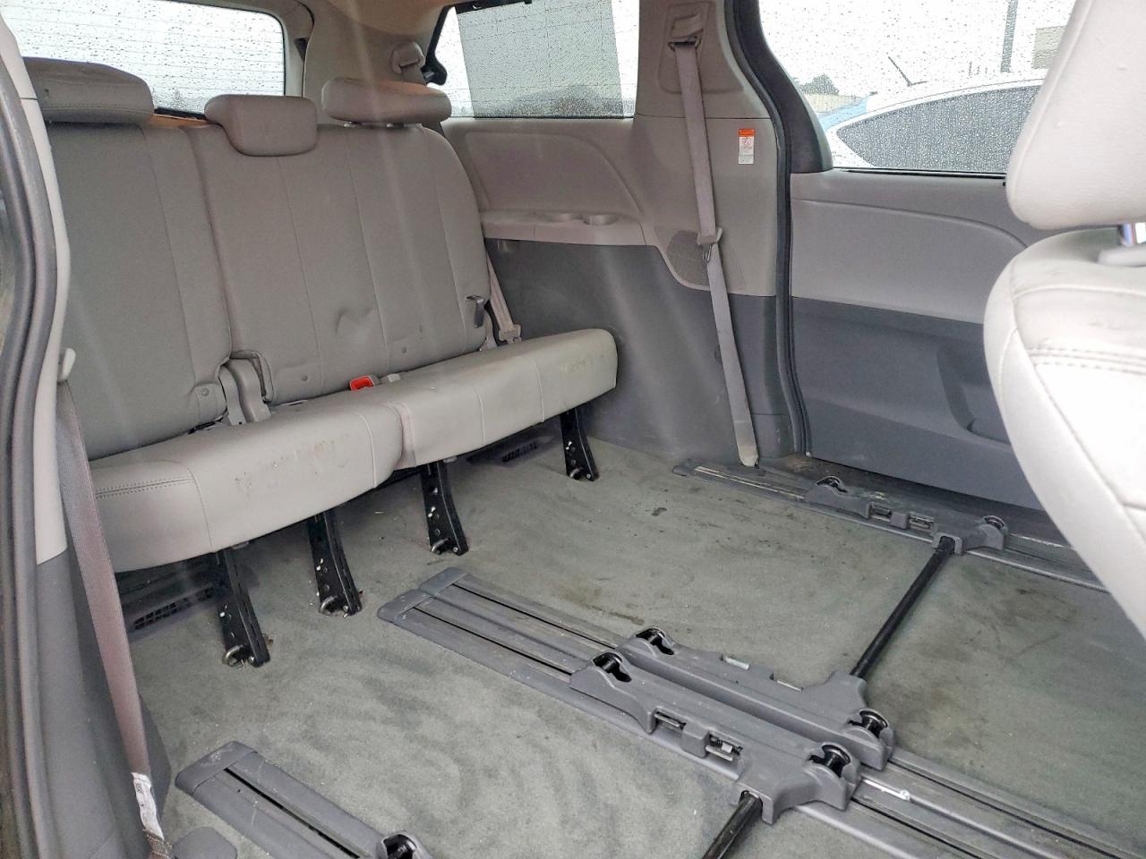 Toyota Sienna Xle