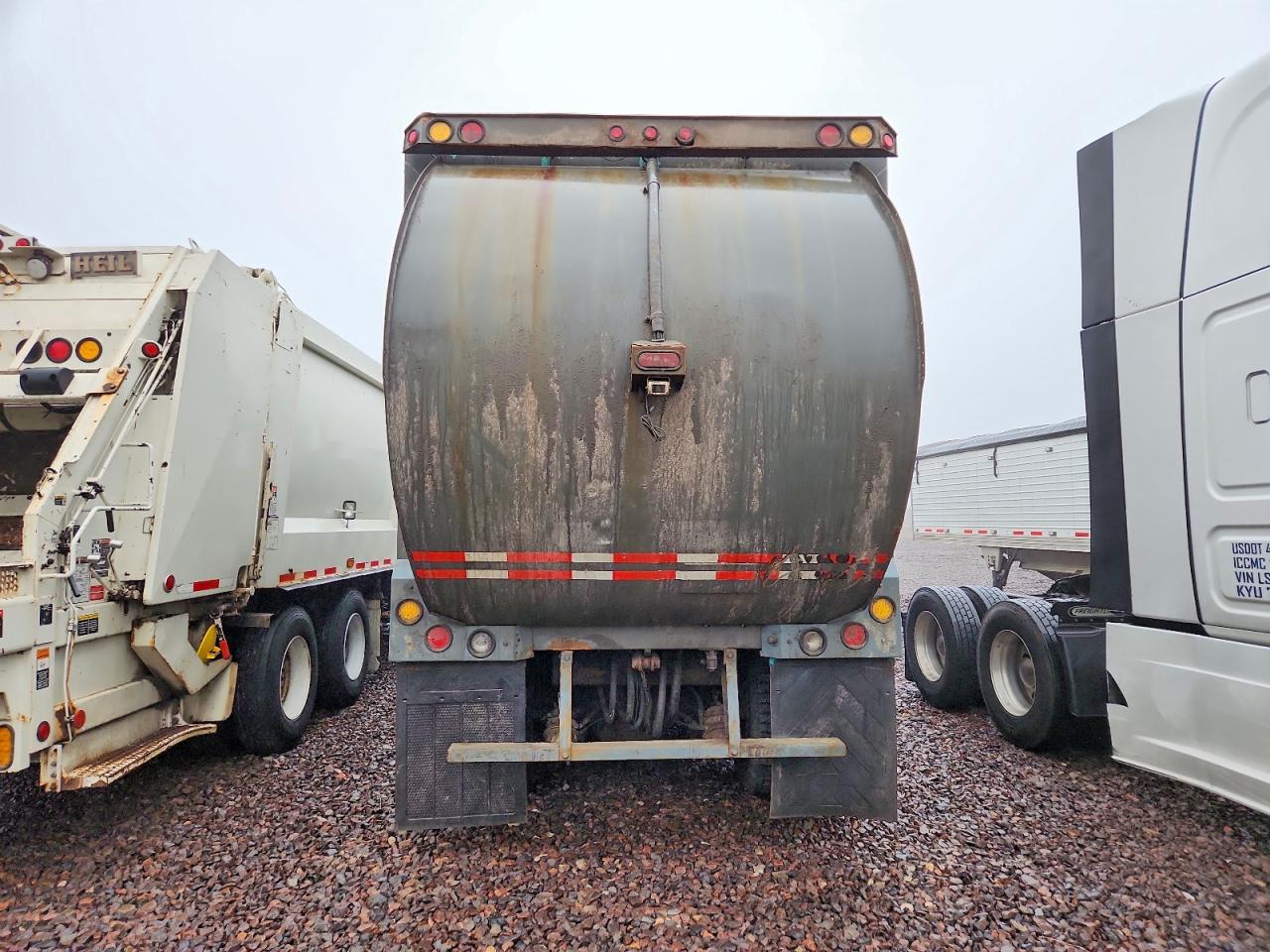 Crane Carrier Low Entry