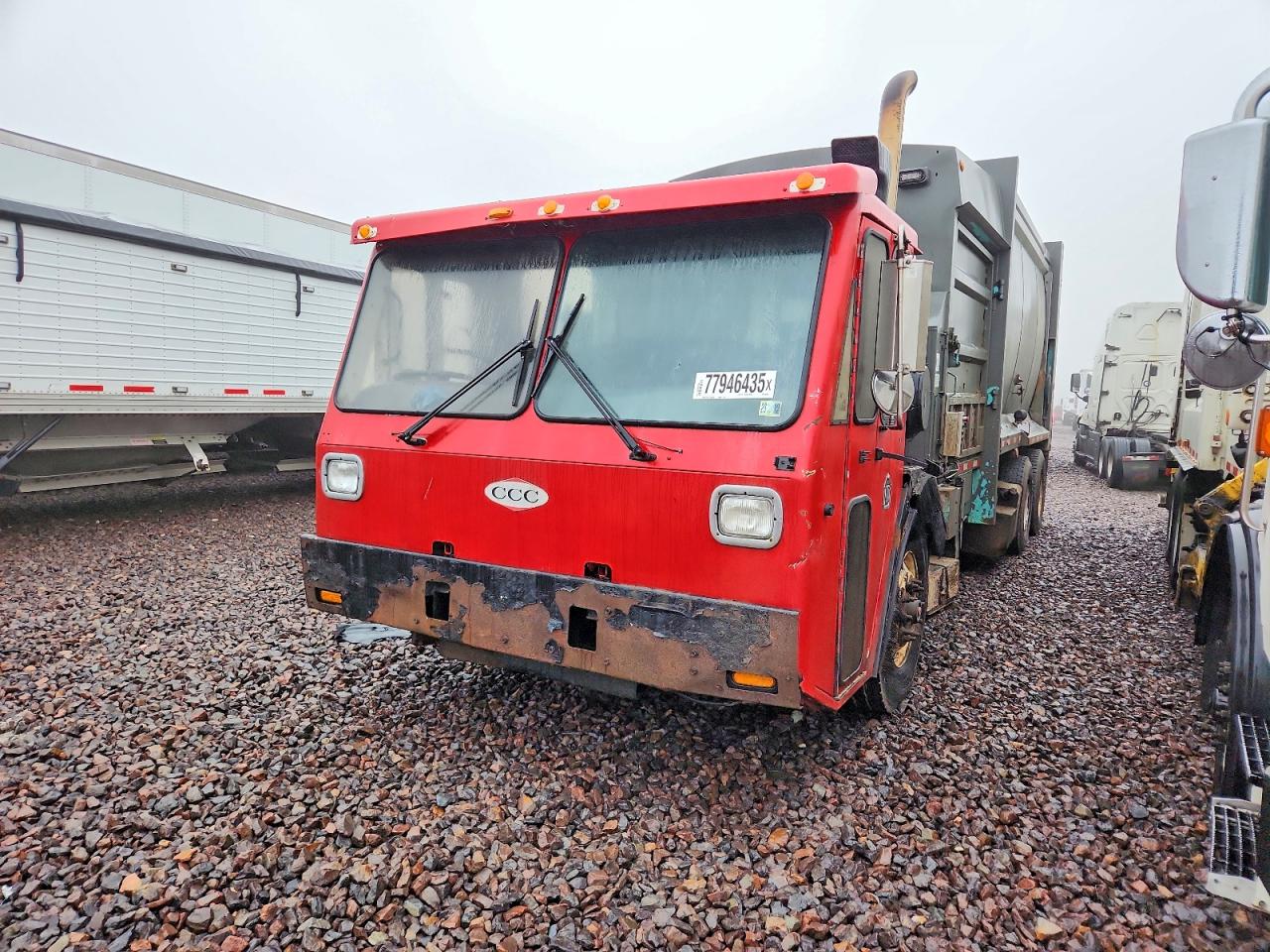Crane Carrier Low Entry
