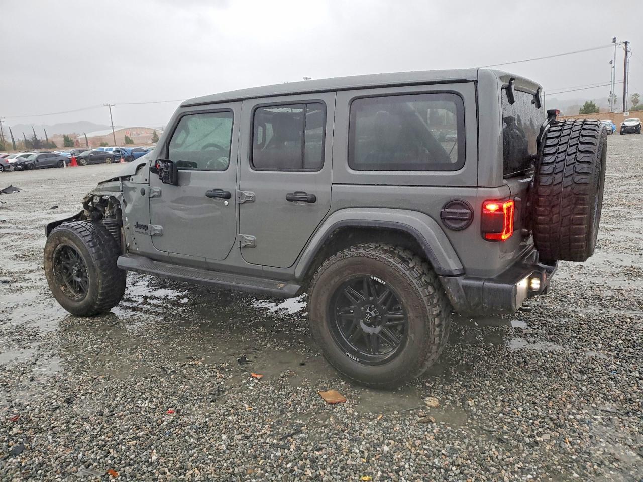 Jeep Wrangler Sahara