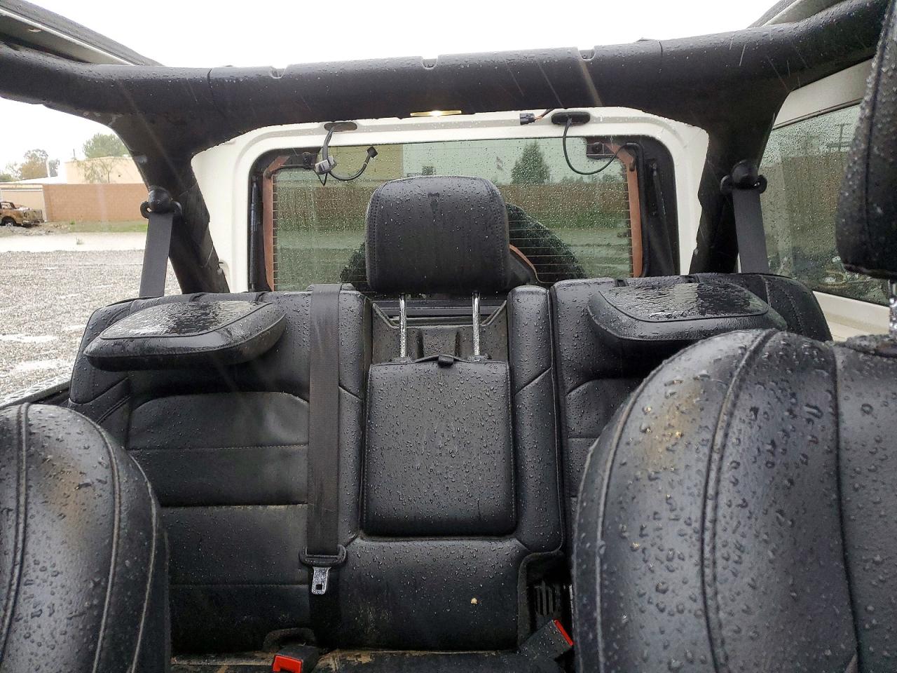 Jeep Wrangler Sahara