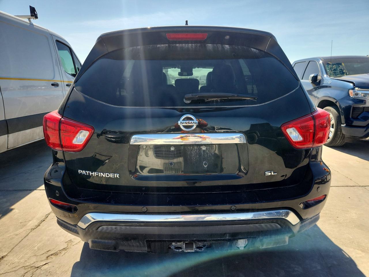 Nissan Pathfinder Sl