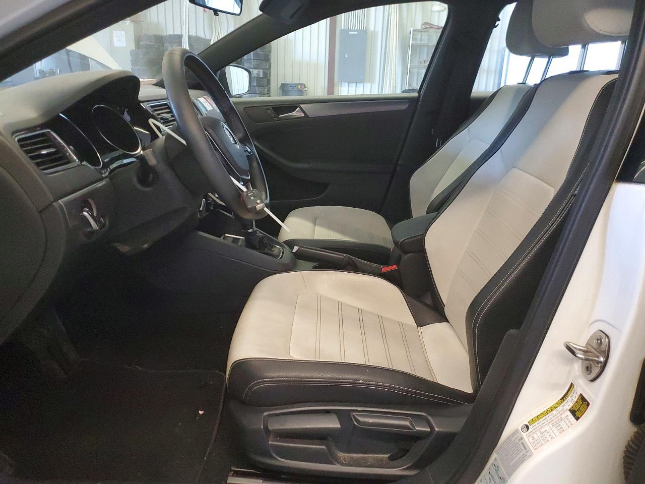 Volkswagen Jetta Sport