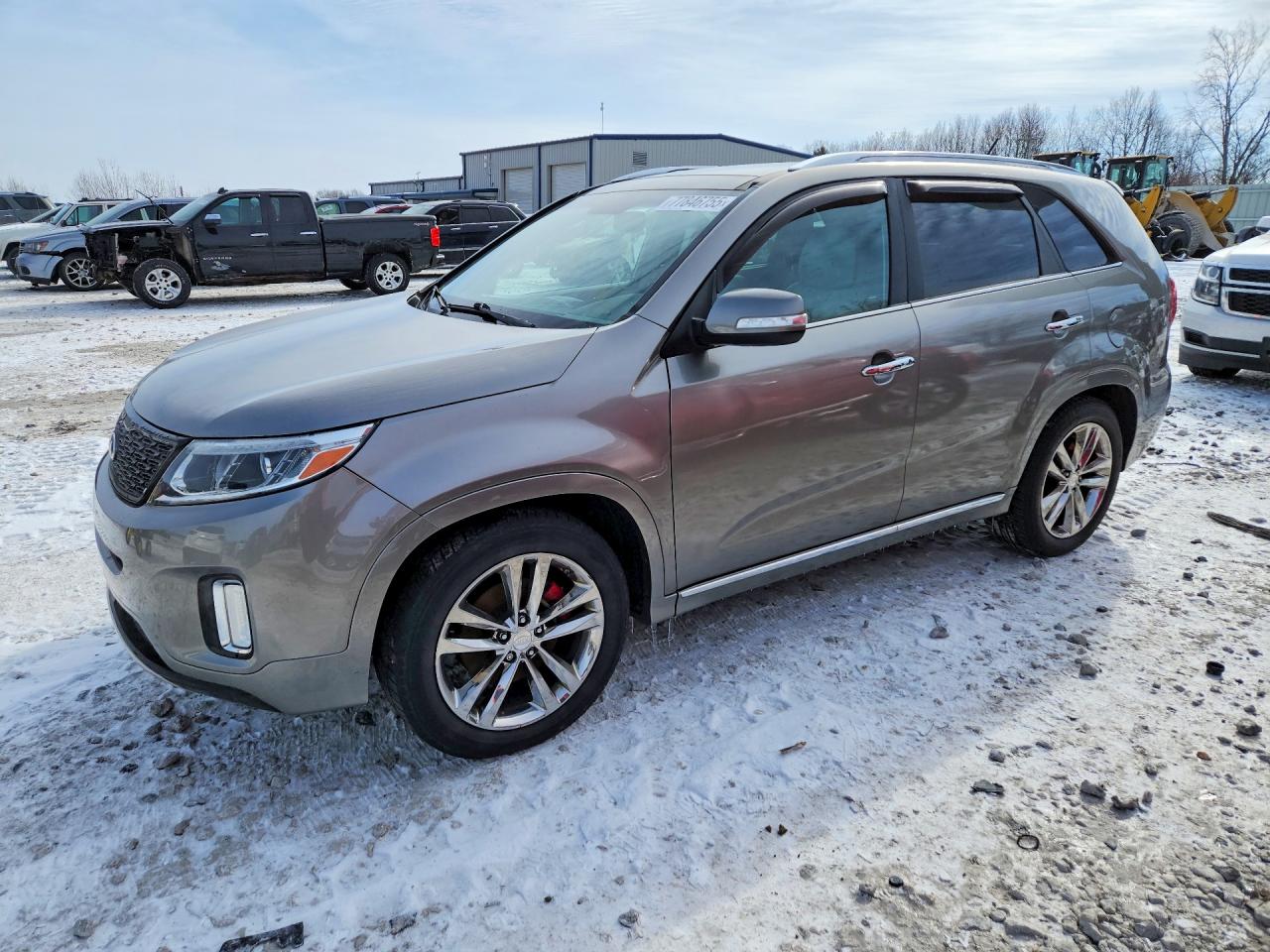 Salvage Kia Sorento Image