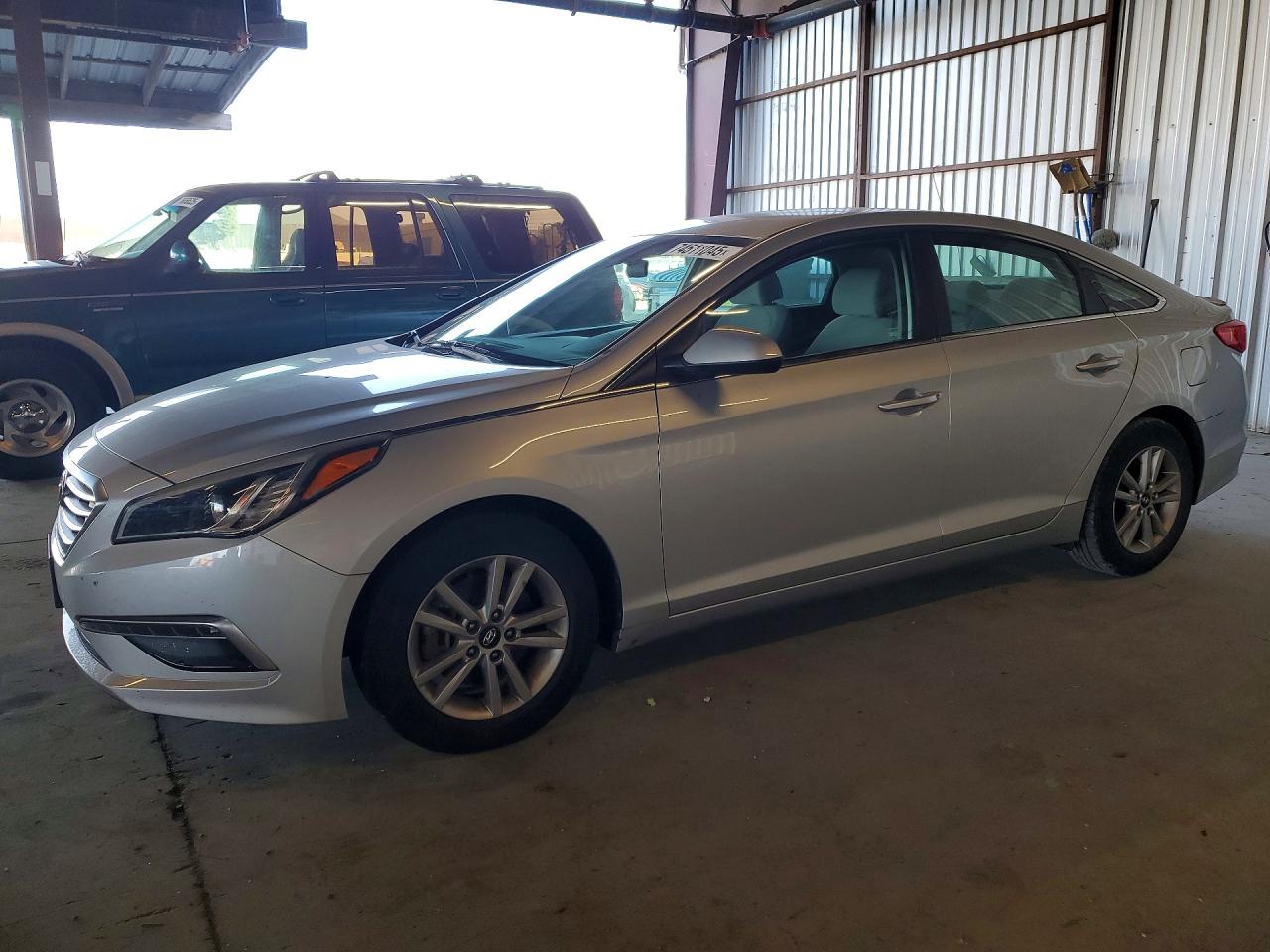 Salvage Hyundai SONATA Image