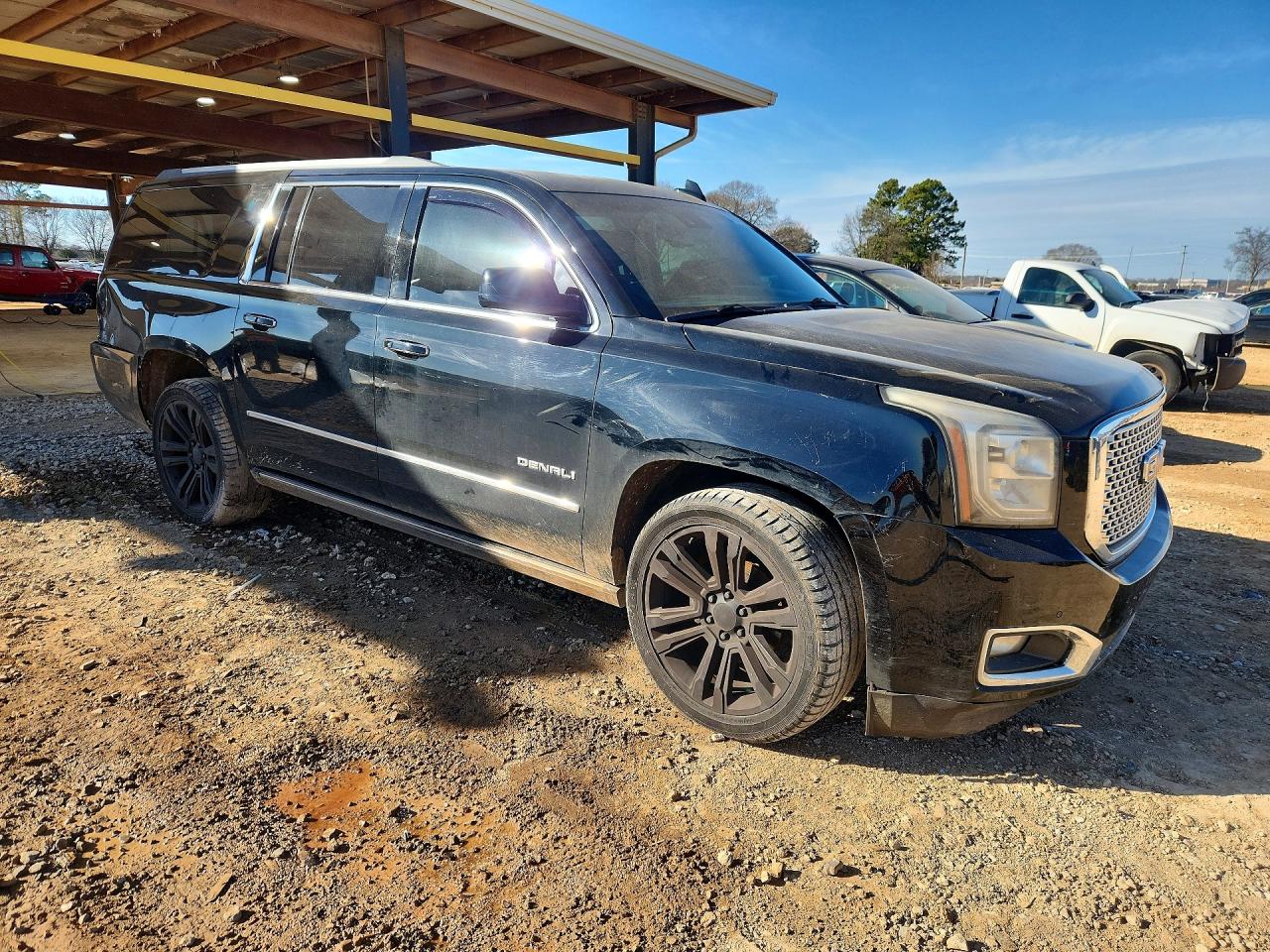 GMC Yukon Denali