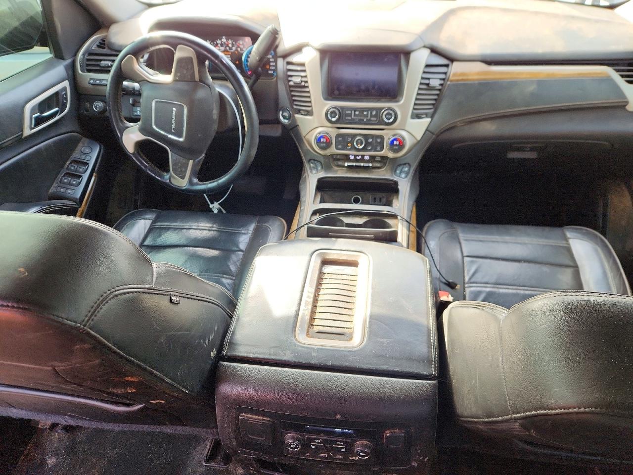 GMC Yukon Denali
