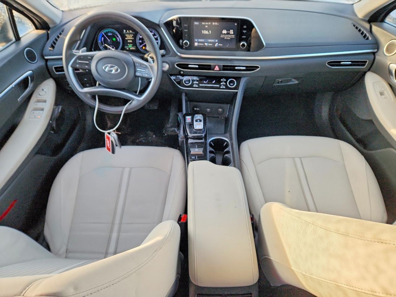 Hyundai SONATA Hybrid