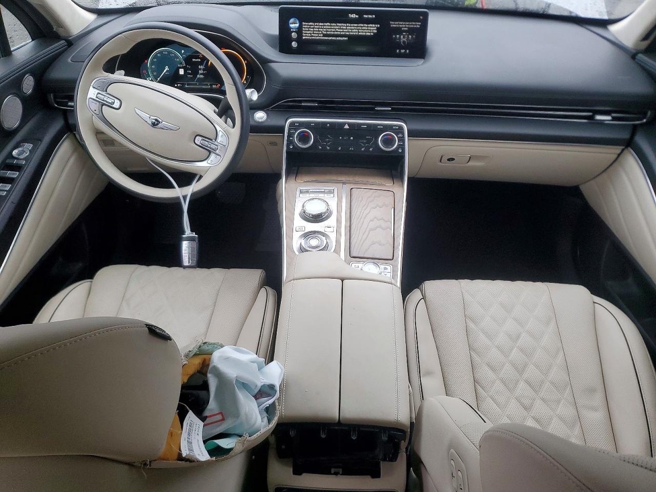 Genesis GV80 Base