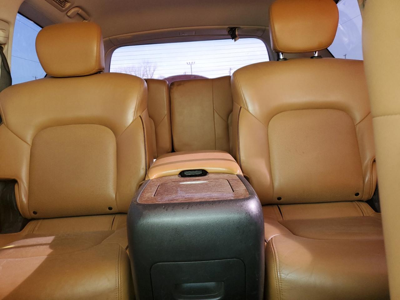Nissan Armada Platinum