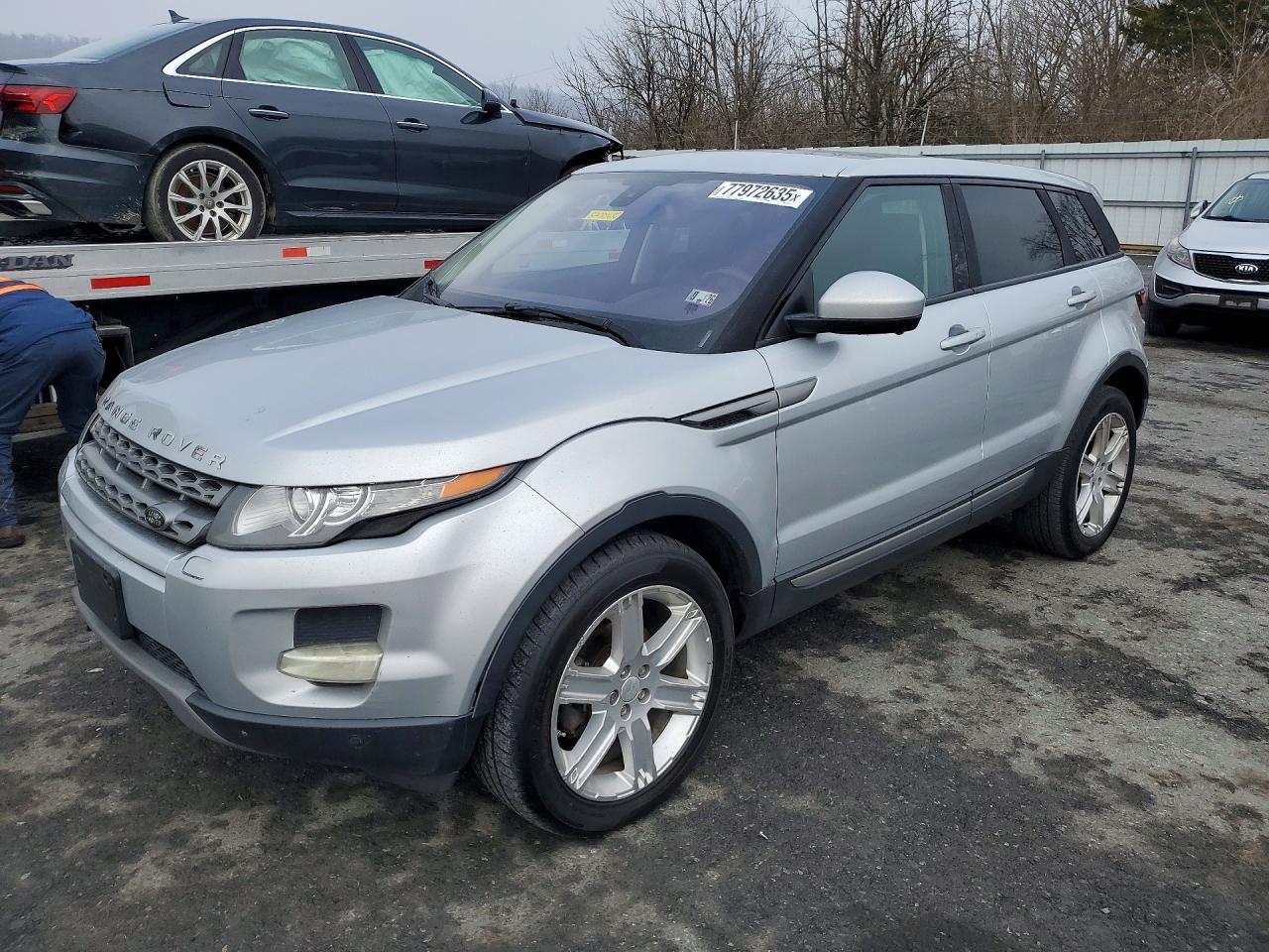 Salvage Land Rover Range Rover Image