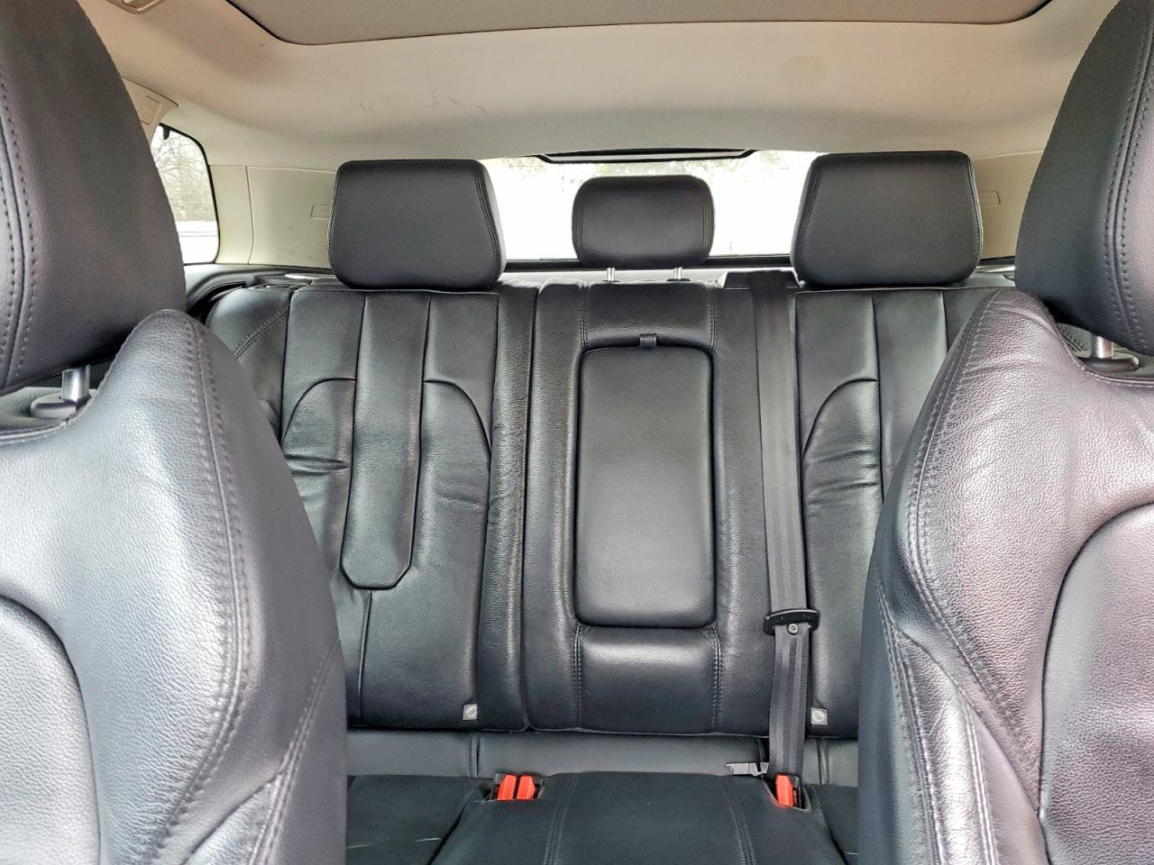 Land Rover Range Rover Pure Premium