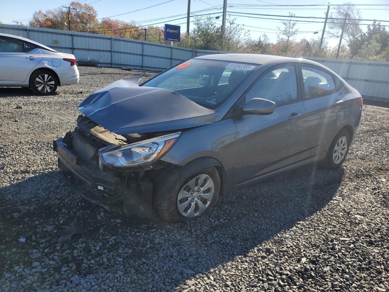 Salvage Hyundai ACCENT Image