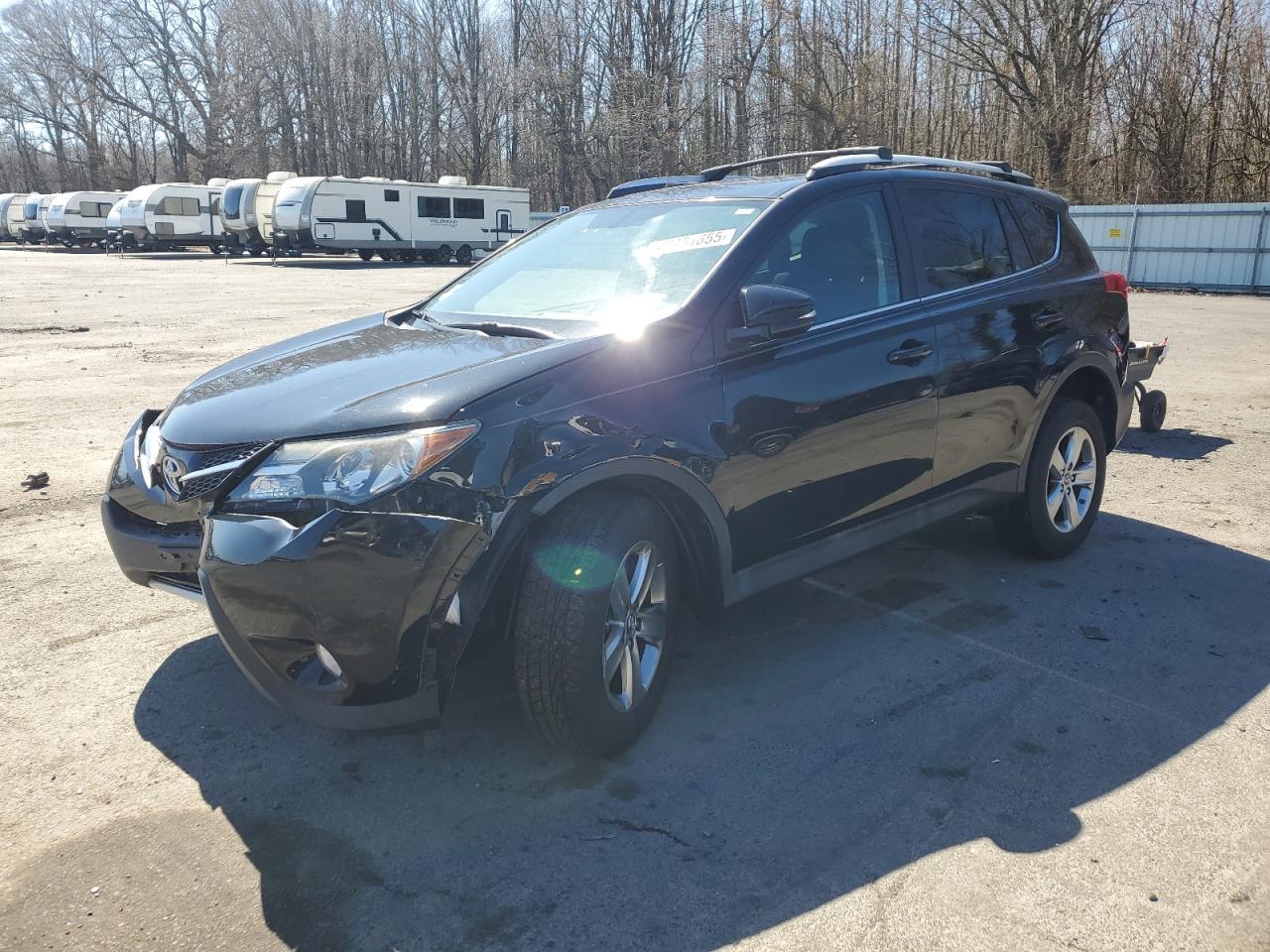 Salvage Toyota RAV4 Image