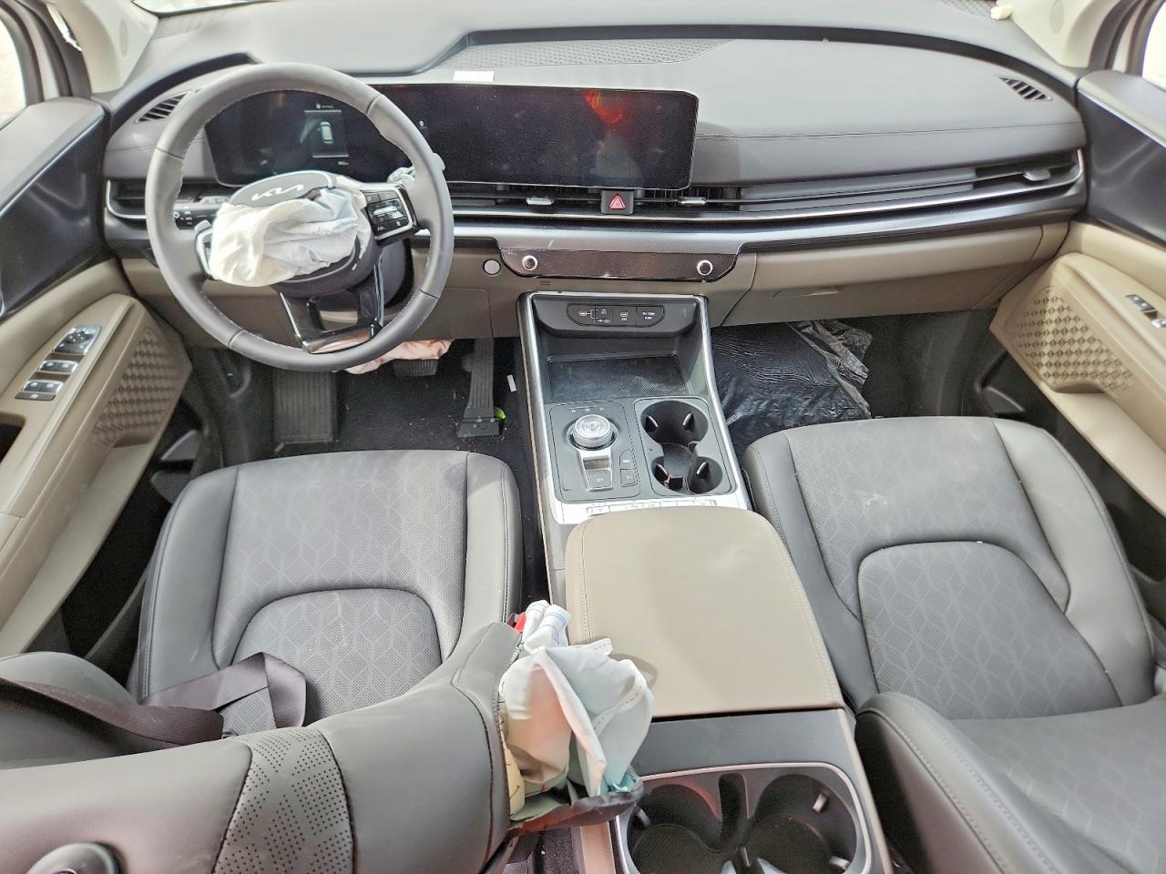 Kia Carnival Lxs