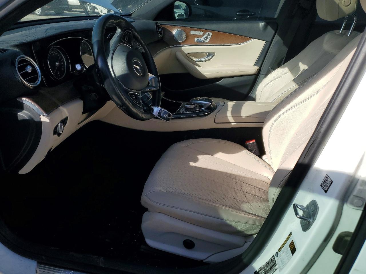 Mercedes-Benz E-Class 300