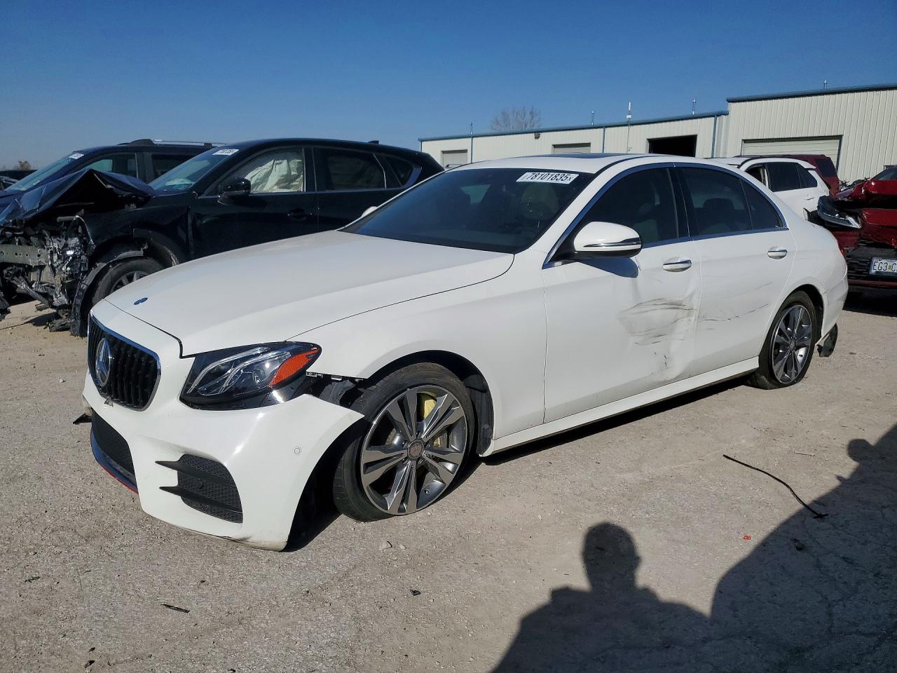 Salvage Mercedes-Benz E-Class Image