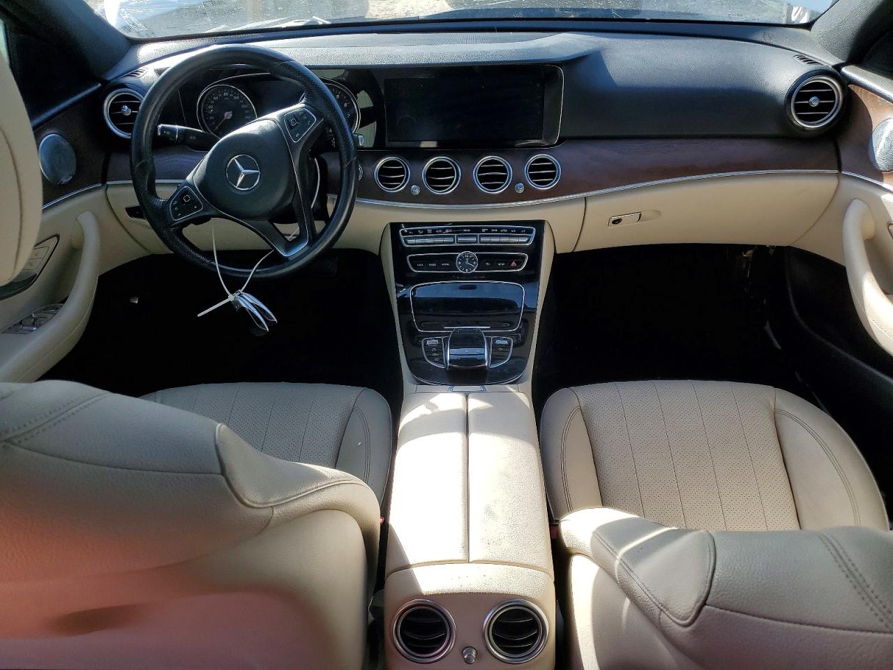 Mercedes-Benz E-Class 300