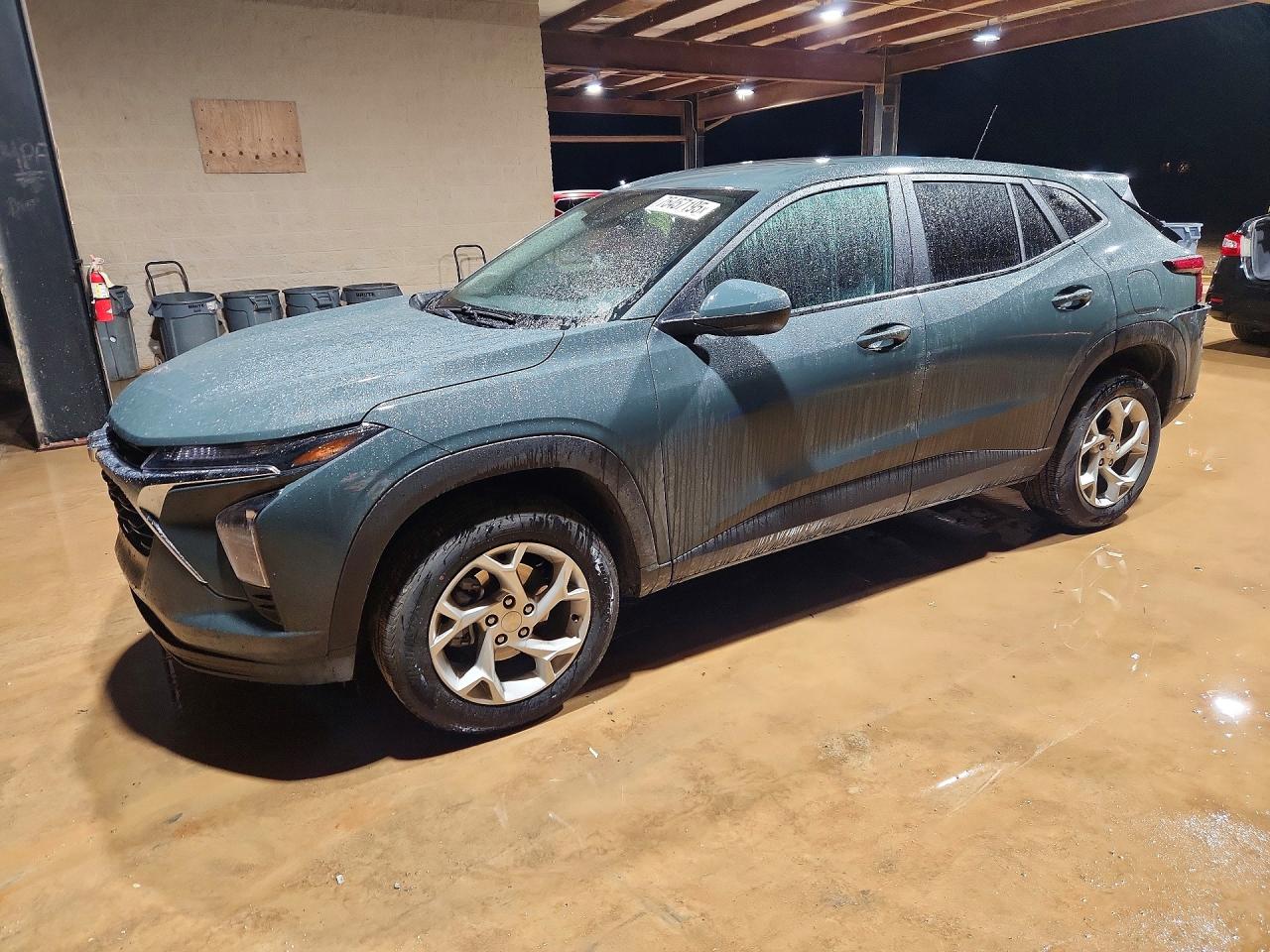 Salvage Chevrolet Trax Image