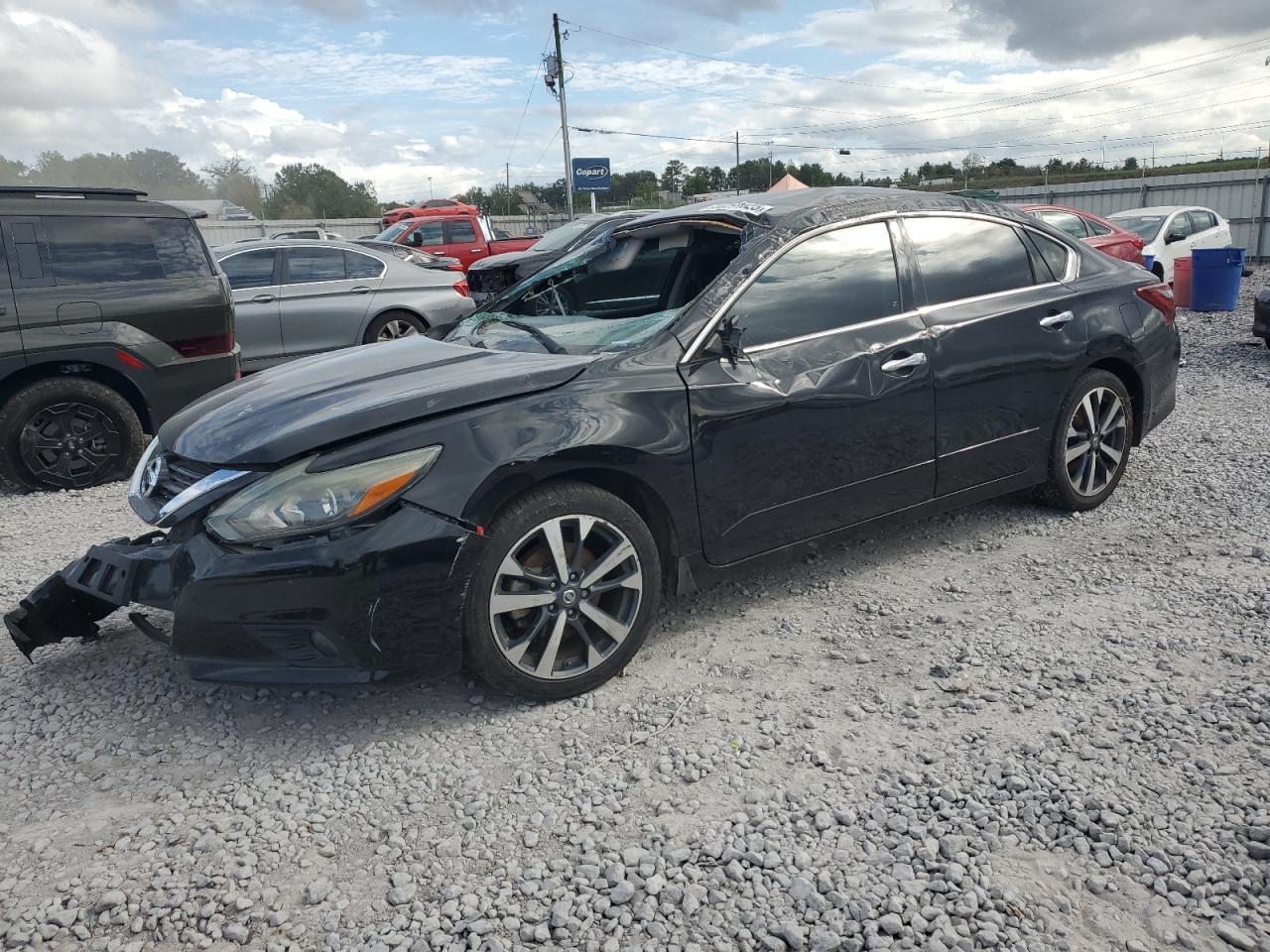 Salvage Nissan Altima Image