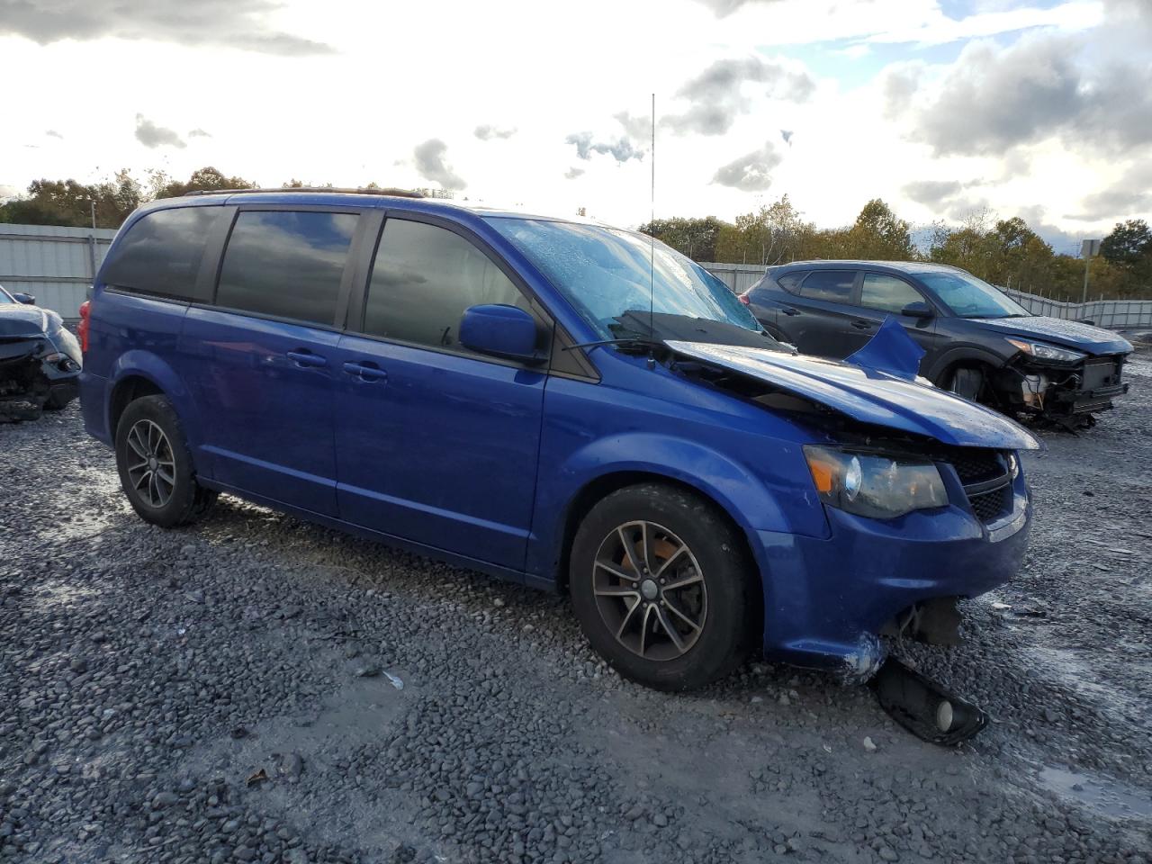 Dodge Caravan Gt