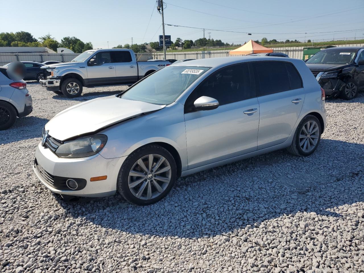 Salvage Volkswagen Golf Image