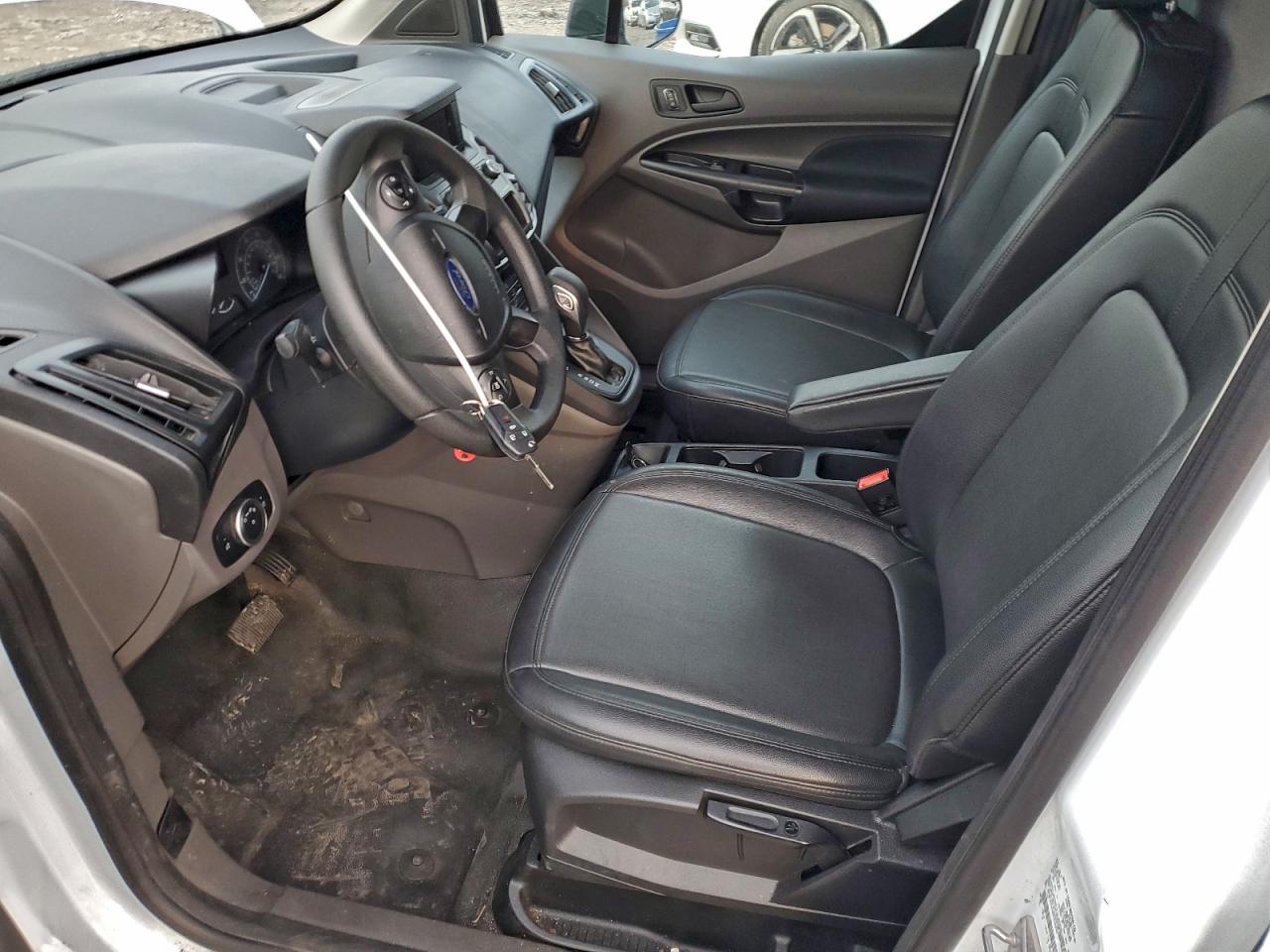 Ford Transit Titanium