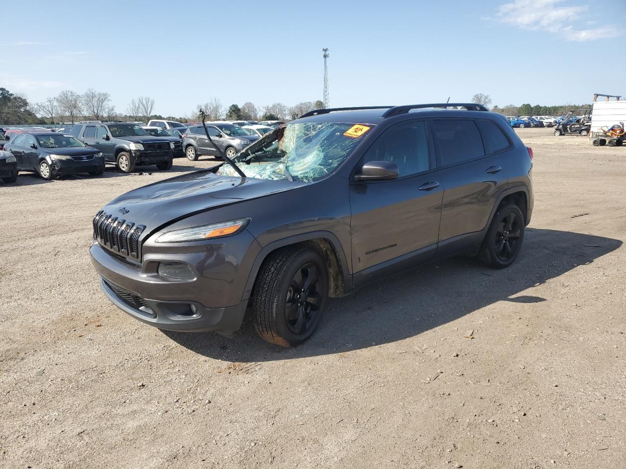 Salvage Jeep Grand Cherokee Image
