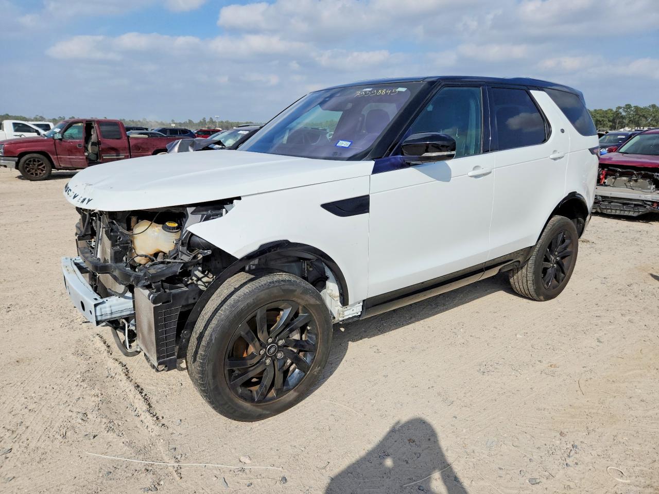 Salvage Land Rover Discovery Image