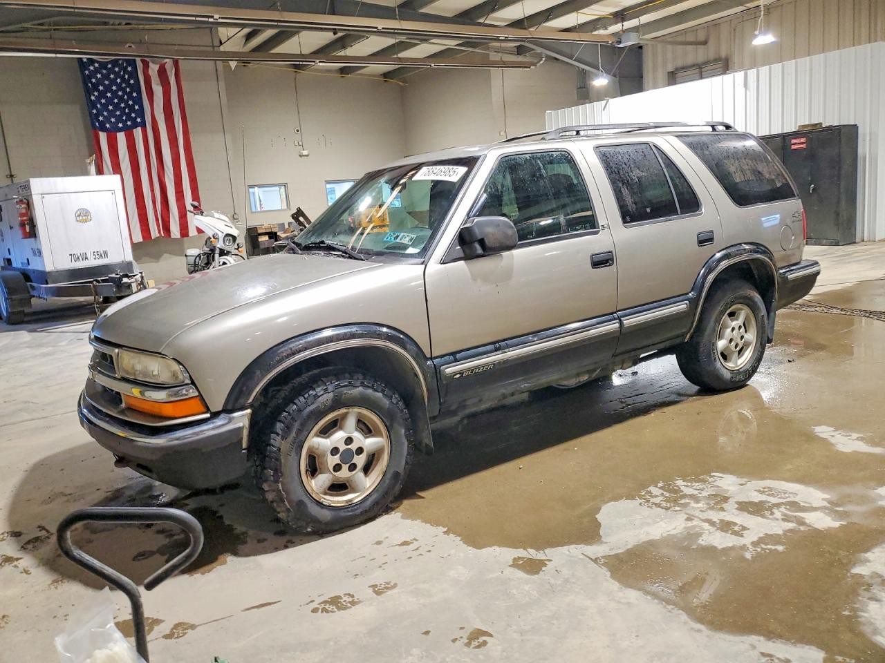 Salvage Chevrolet Blazer Image
