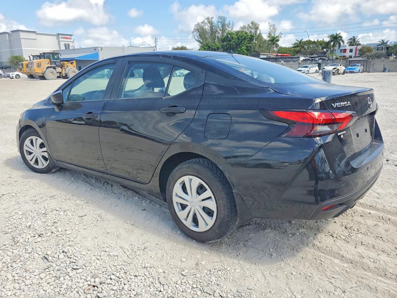 Nissan Versa S