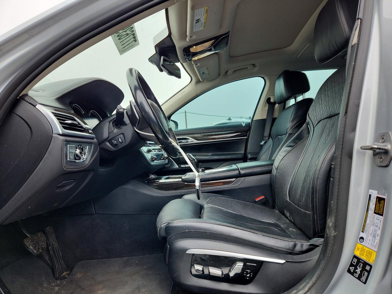 BMW 7 Series Xi