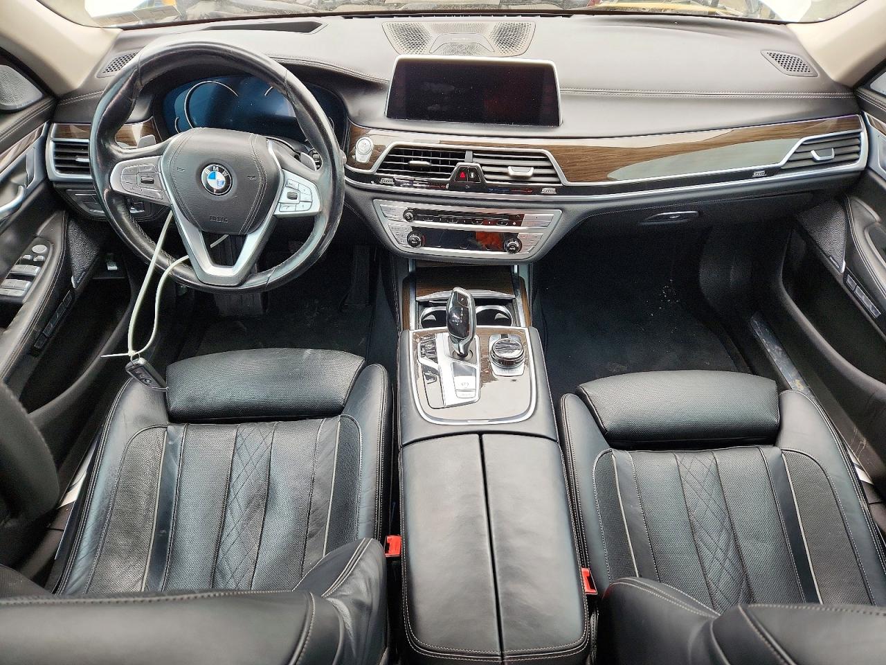 BMW 7 Series Xi