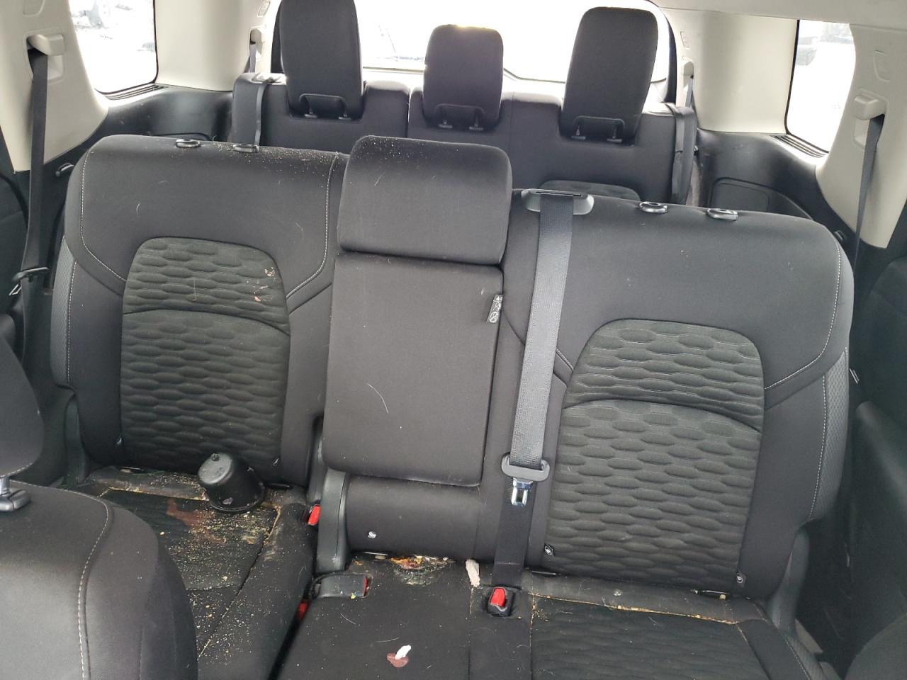 Nissan Pathfinder S