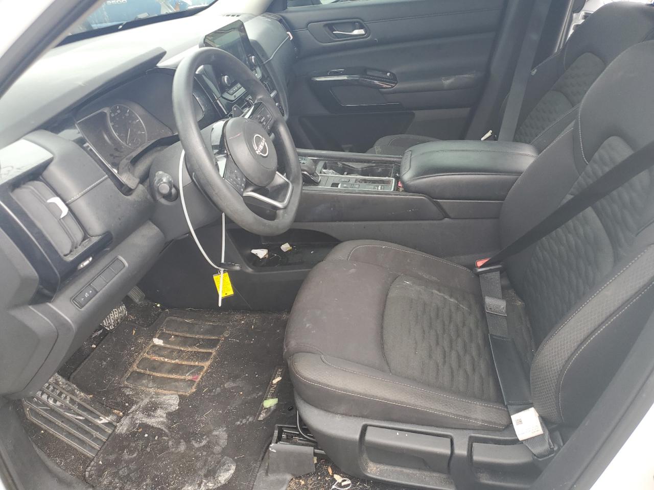 Nissan Pathfinder S