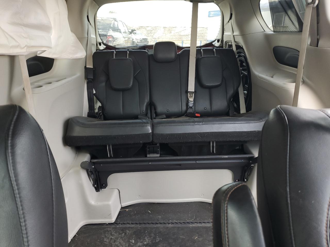 Chrysler Pacifica Touring L