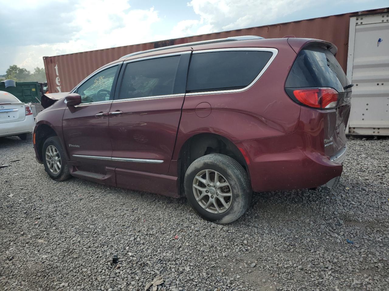 Chrysler Pacifica Touring L