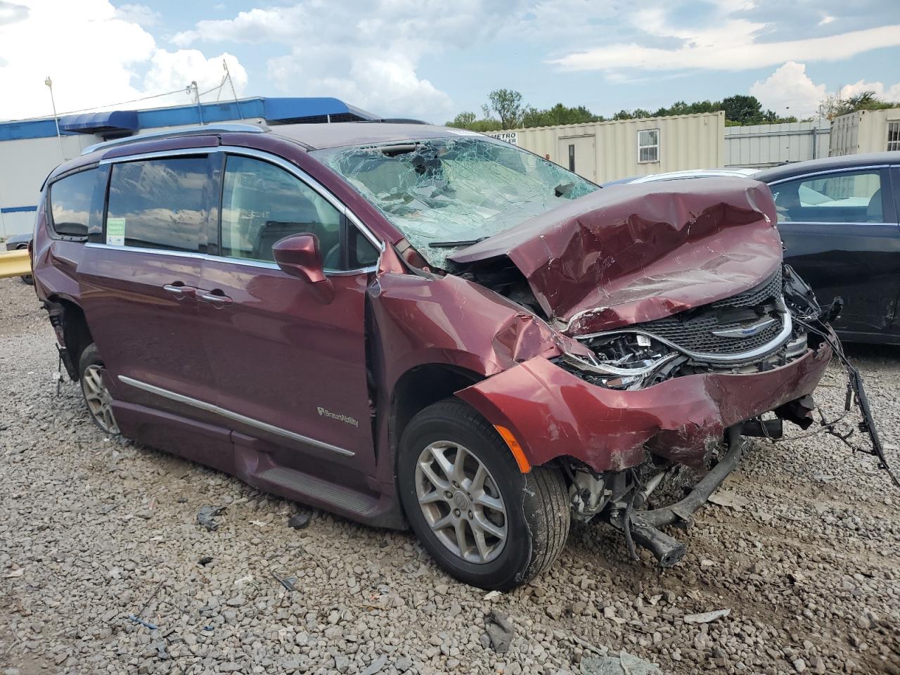 Chrysler Pacifica Touring L
