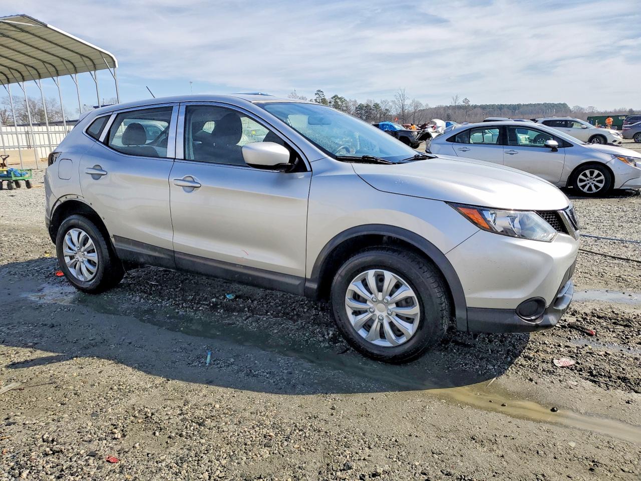 Nissan Rogue S