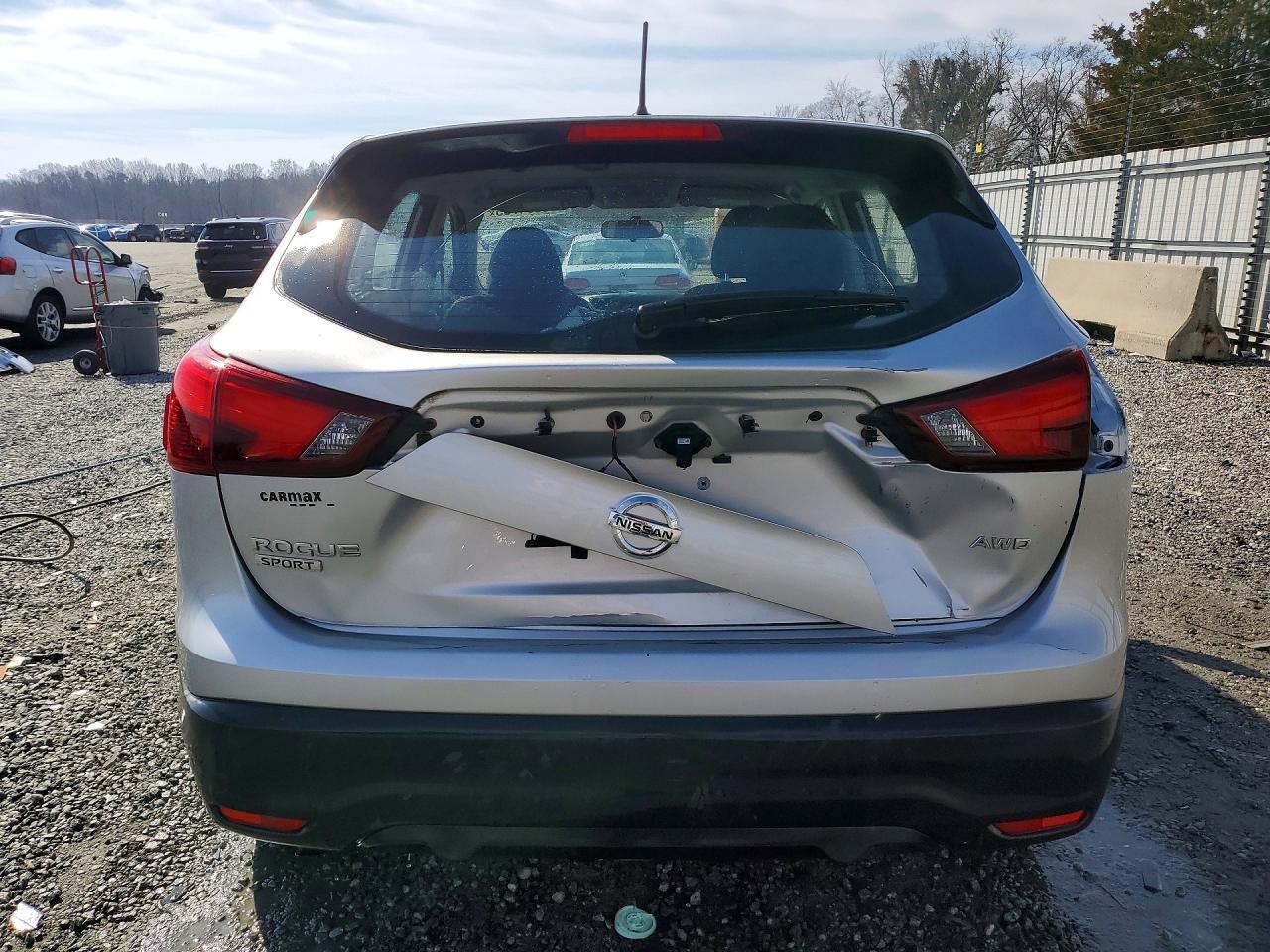 Nissan Rogue S