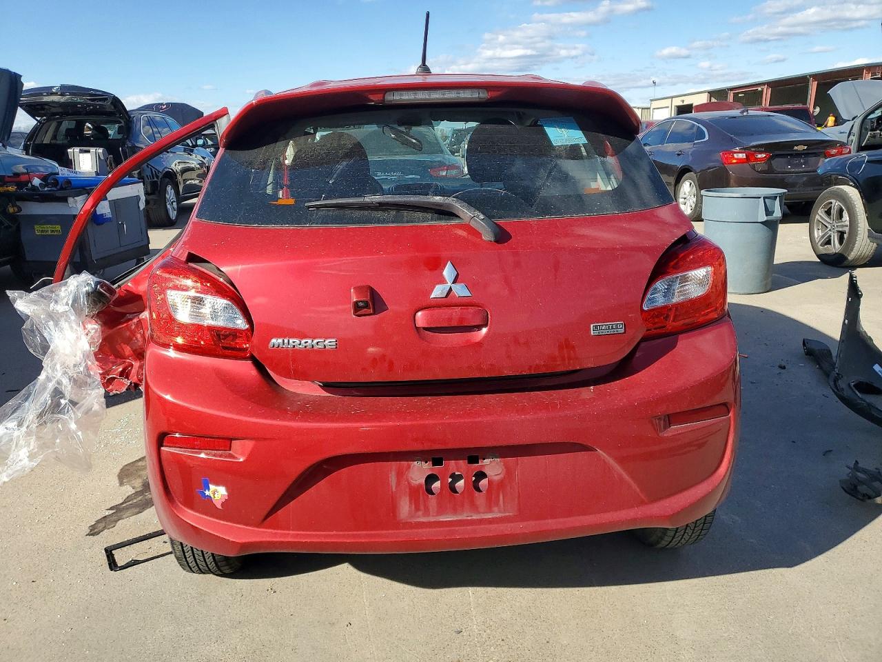 Mitsubishi Mirage Le